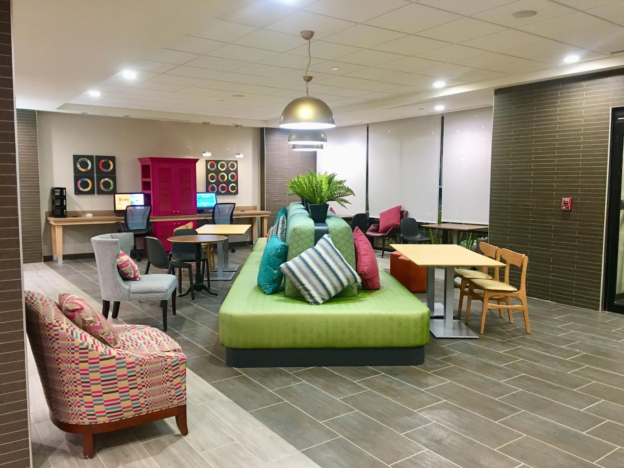 查尔斯湖希尔顿惠庭酒店 莱克查尔斯 外观 照片
